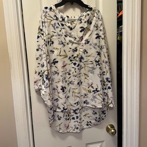 Stitch fix dress top, white with a few detail colors, size XL